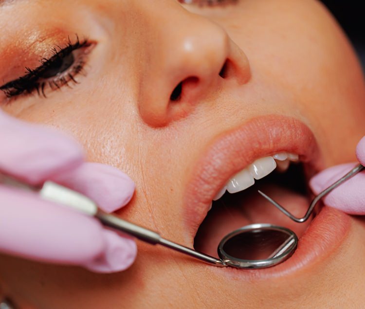 Patient teeth examination